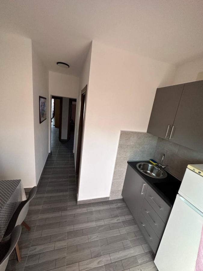 Apartments Baja Ulcinj Buitenkant foto